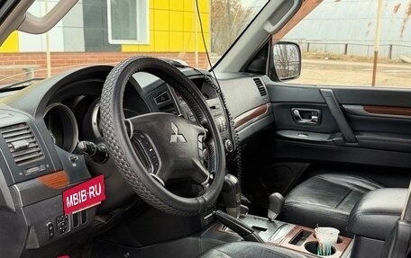 Mitsubishi Pajero IV, 2007 год, 1 370 000 рублей, 7 фотография