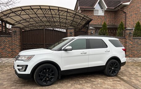 Ford Explorer VI, 2017 год, 2 490 000 рублей, 6 фотография