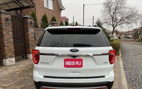 Ford Explorer VI, 2017 год, 2 490 000 рублей, 9 фотография