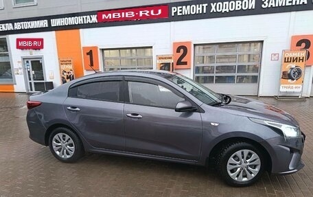 KIA Rio IV, 2021 год, 1 670 000 рублей, 4 фотография
