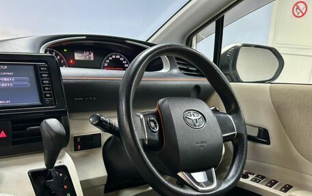 Toyota Sienta II, 2018 год, 1 699 000 рублей, 15 фотография