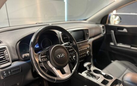 KIA Sportage IV рестайлинг, 2019 год, 2 200 000 рублей, 17 фотография