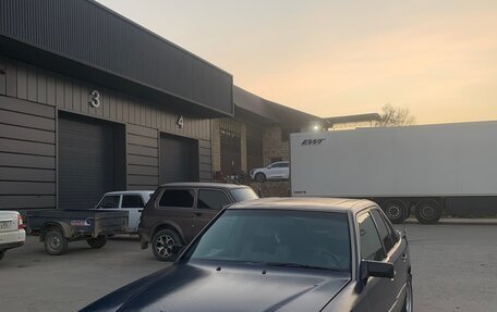 Mercedes-Benz E-Класс, 1995 год, 350 000 рублей, 13 фотография