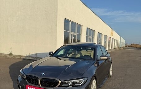 BMW 3 серия, 2020 год, 3 650 000 рублей, 10 фотография