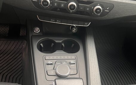 Audi A4, 2017 год, 1 850 000 рублей, 11 фотография