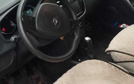 Renault Logan II, 2014 год, 650 000 рублей, 5 фотография