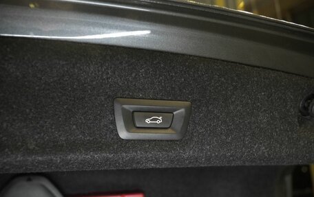 BMW 3 серия, 2019 год, 3 790 000 рублей, 19 фотография