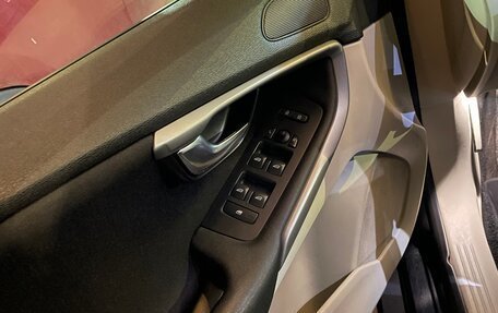 Volvo V40 Cross Country I, 2013 год, 1 200 000 рублей, 6 фотография