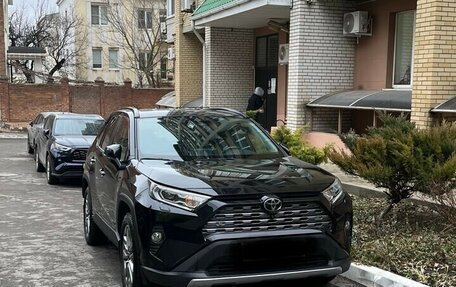 Toyota RAV4, 2021 год, 4 350 000 рублей, 2 фотография