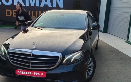 Mercedes-Benz E-Класс, 2019 год, 1 899 000 рублей, 5 фотография