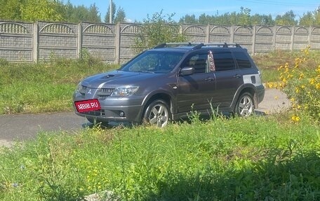 Mitsubishi Outlander III рестайлинг 3, 2006 год, 500 000 рублей, 1 фотография