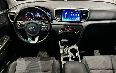 KIA Sportage IV рестайлинг, 2018 год, 2 050 000 рублей, 6 фотография