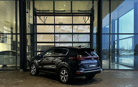 KIA Sportage IV рестайлинг, 2018 год, 2 050 000 рублей, 2 фотография
