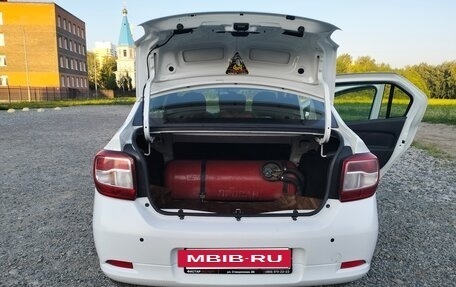 Renault Logan II, 2017 год, 470 000 рублей, 2 фотография