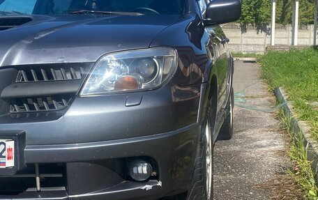 Mitsubishi Outlander III рестайлинг 3, 2006 год, 500 000 рублей, 3 фотография