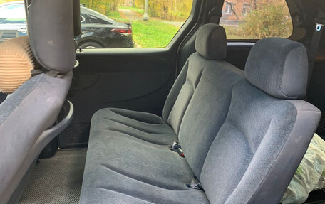 Chrysler Voyager IV, 2001 год, 900 000 рублей, 4 фотография