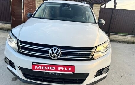 Volkswagen Tiguan I, 2013 год, 990 000 рублей, 2 фотография