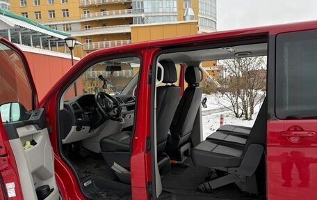 Volkswagen Caravelle T6 рестайлинг, 2019 год, 3 700 000 рублей, 8 фотография