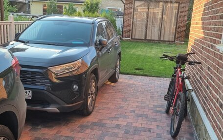 Toyota RAV4, 2022 год, 5 500 000 рублей, 1 фотография