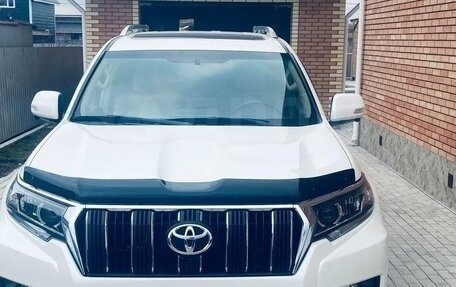 Toyota Land Cruiser Prado 150 рестайлинг 2, 2022 год, 5 900 000 рублей, 3 фотография