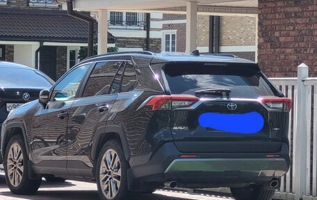 Toyota RAV4, 2022 год, 5 500 000 рублей, 3 фотография