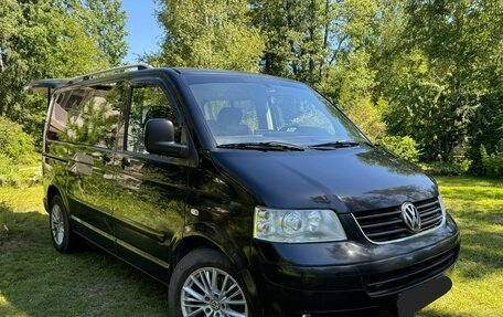 Volkswagen Multivan T5, 2008 год, 1 850 000 рублей, 1 фотография