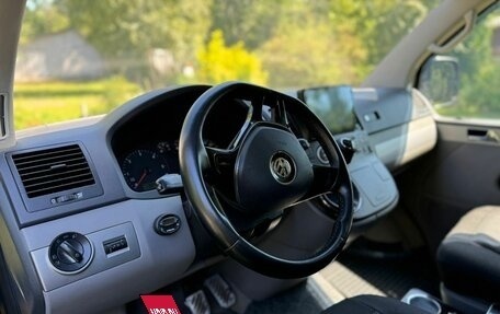 Volkswagen Multivan T5, 2008 год, 1 850 000 рублей, 2 фотография