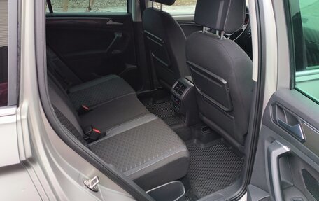 Volkswagen Tiguan II, 2019 год, 2 812 000 рублей, 20 фотография