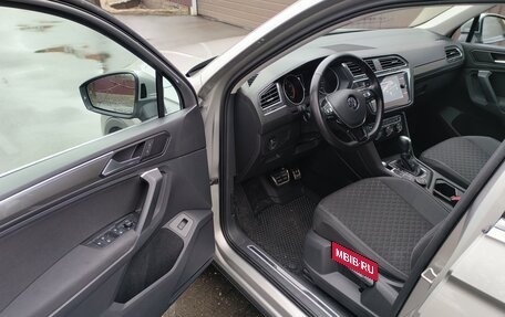 Volkswagen Tiguan II, 2019 год, 2 812 000 рублей, 39 фотография