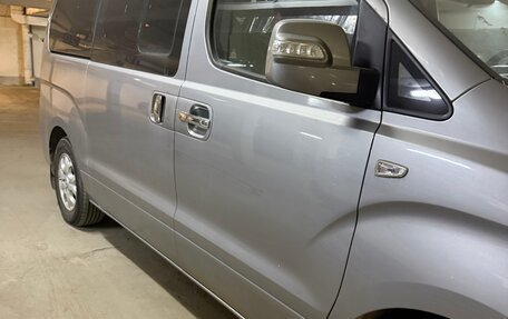 Hyundai Grand Starex Grand Starex I рестайлинг 2, 2013 год, 2 200 000 рублей, 3 фотография