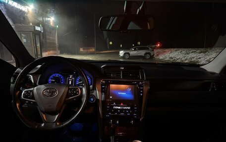 Toyota Camry, 2015 год, 2 600 000 рублей, 4 фотография