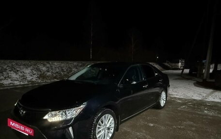 Toyota Camry, 2015 год, 2 600 000 рублей, 2 фотография