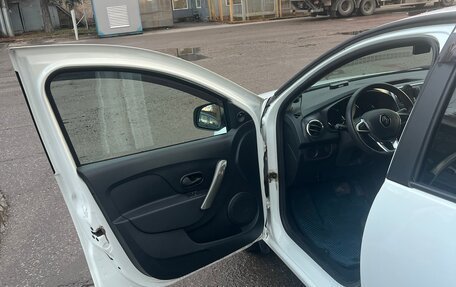 Renault Logan II, 2019 год, 1 100 000 рублей, 12 фотография