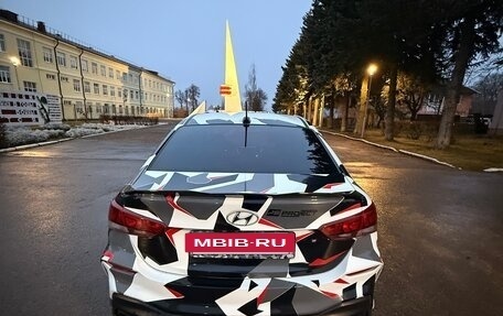 Hyundai Solaris II рестайлинг, 2017 год, 1 350 000 рублей, 4 фотография