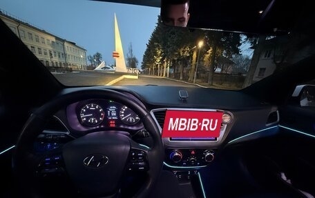 Hyundai Solaris II рестайлинг, 2017 год, 1 350 000 рублей, 15 фотография