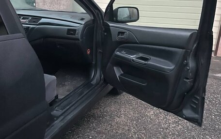 Mitsubishi Lancer IX, 2004 год, 310 000 рублей, 10 фотография