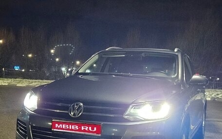 Volkswagen Touareg III, 2013 год, 2 335 000 рублей, 1 фотография