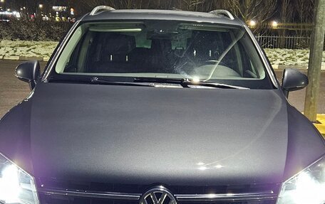 Volkswagen Touareg III, 2013 год, 2 335 000 рублей, 2 фотография