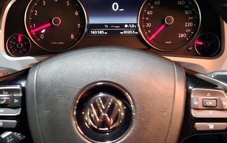 Volkswagen Touareg III, 2013 год, 2 335 000 рублей, 9 фотография