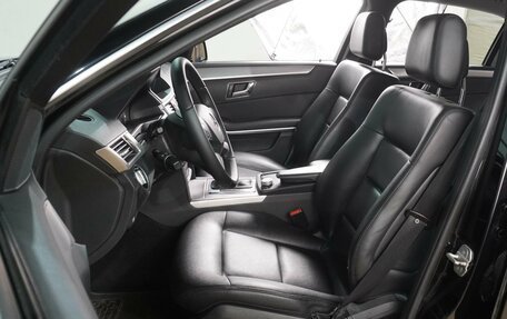 Mercedes-Benz E-Класс, 2011 год, 1 390 000 рублей, 10 фотография