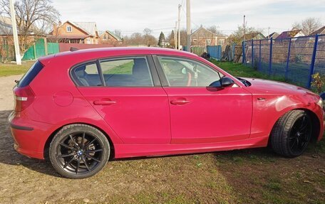 BMW 1 серия, 2008 год, 750 000 рублей, 2 фотография