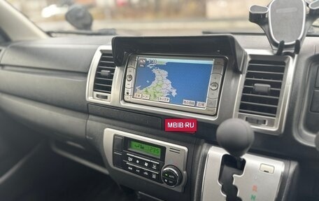 Toyota HiAce H200, 2017 год, 3 399 000 рублей, 15 фотография