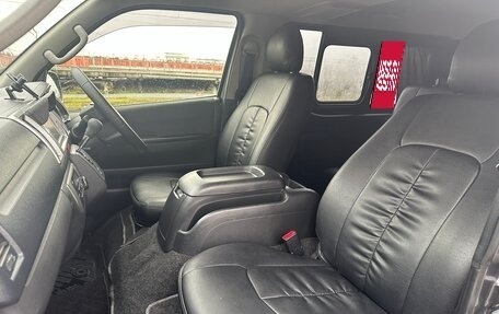 Toyota HiAce H200, 2017 год, 3 399 000 рублей, 10 фотография