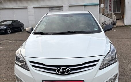 Hyundai Solaris II рестайлинг, 2015 год, 1 200 000 рублей, 1 фотография