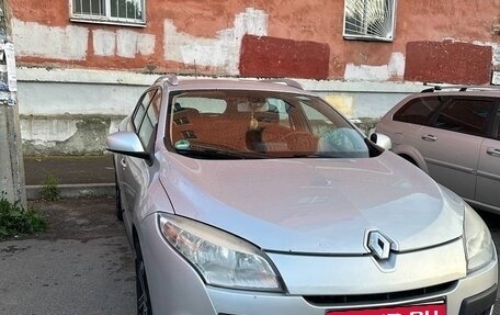 Renault Megane III, 2010 год, 850 000 рублей, 2 фотография