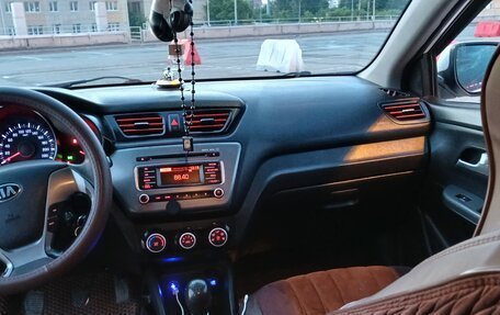 KIA Rio III рестайлинг, 2014 год, 600 000 рублей, 2 фотография