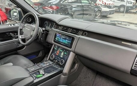 Land Rover Range Rover IV рестайлинг, 2022 год, 10 000 000 рублей, 4 фотография