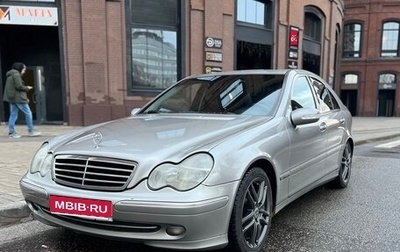 Mercedes-Benz C-Класс, 2004 год, 450 000 рублей, 1 фотография