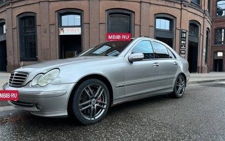 Mercedes-Benz C-Класс, 2004 год, 450 000 рублей, 15 фотография