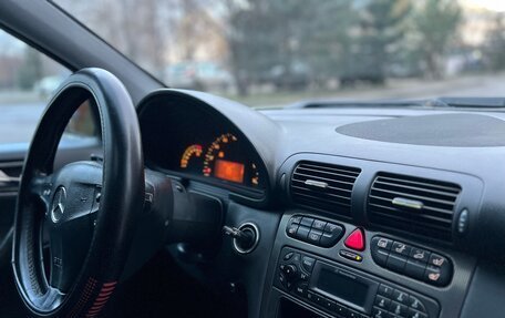 Mercedes-Benz C-Класс, 2004 год, 450 000 рублей, 30 фотография